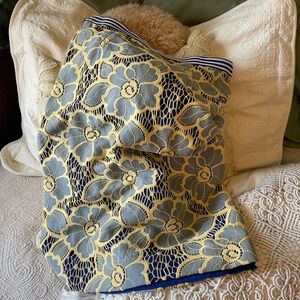 Patrizia Pepe Gorgeous blue and yellow lace flowered pencil skirt 42